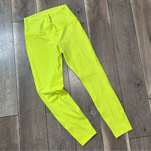 Lululemon Wunder Under High-Rise Tight 25"
Highlight Yellow